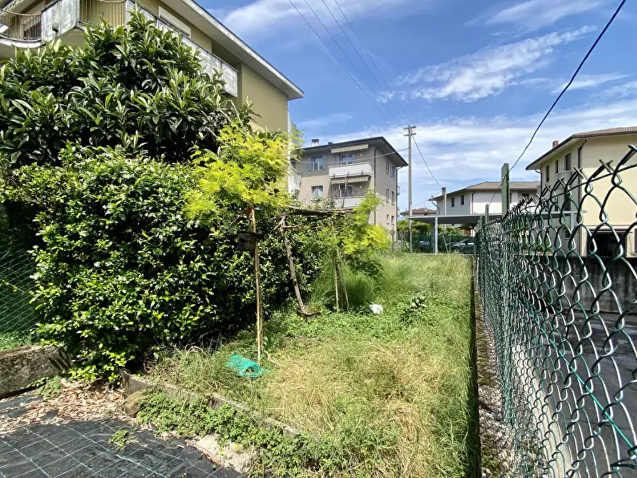 Immagine 25 di Appartamento in vendita  in Via Ferdinando Rodolfi, 17 a Costabissara