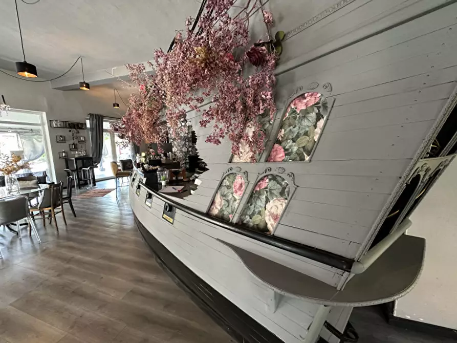 Immagine 12 di Attività commerciale in vendita  in Via Alfredo Panzini 86 a Bellaria-Igea Marina