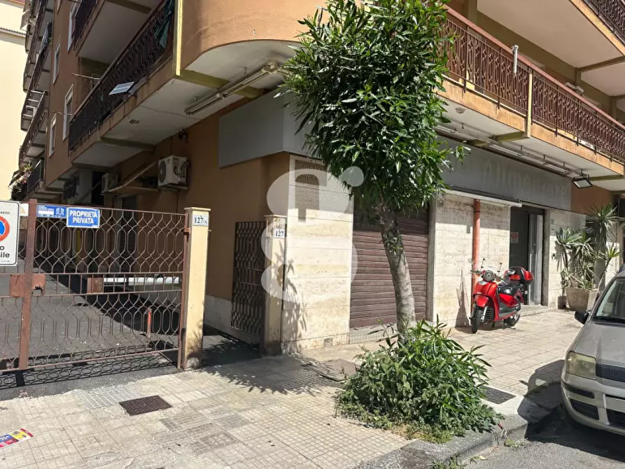 Immagine 16 di Negozio in vendita  in Via Risorgimento,N°129-131 a Milazzo