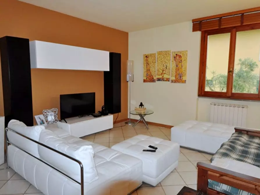 Immagine 3 di Appartamento in vendita  in Viale Michelangelo a Loro Ciuffenna