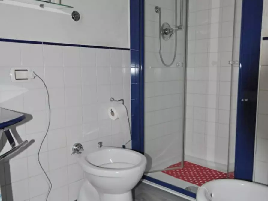 Immagine 11 di Appartamento in vendita  in Viale Michelangelo a Loro Ciuffenna