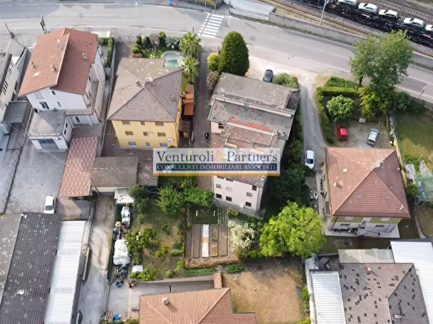 Immagine 10 di Negozio in affitto  in Via Filatoio a Lonato del Garda