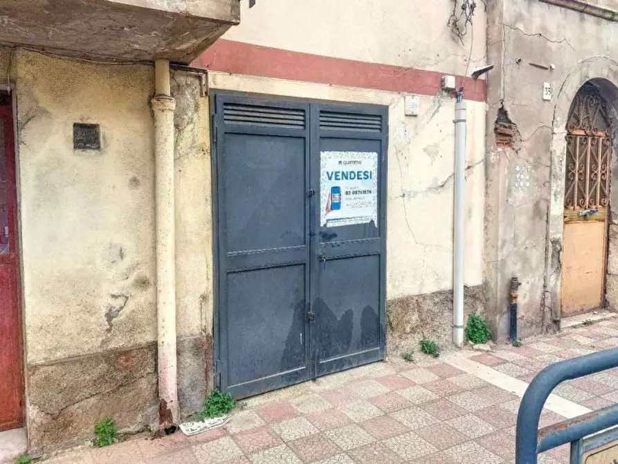 Immagine 2 di Magazzino in vendita  in Via Marco Polo, 358, 98125 Messina ME, Italia a Messina