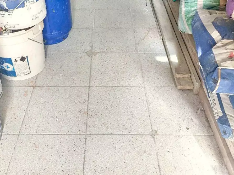 Immagine 7 di Magazzino in vendita  in Via Marco Polo, 358, 98125 Messina ME, Italia a Messina