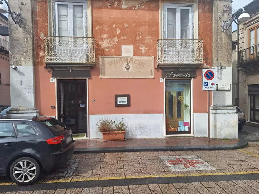 Immagine 1 di Negozio in vendita  in Piazza Giuseppe Garibaldi, 89022 Cittanova RC, Italia a Cittanova