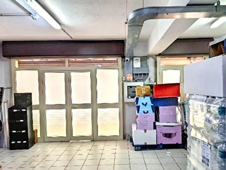 Immagine 6 di Negozio in vendita  in Corso Matteotti 124/D, 98066 Patti ME, Italia a Patti