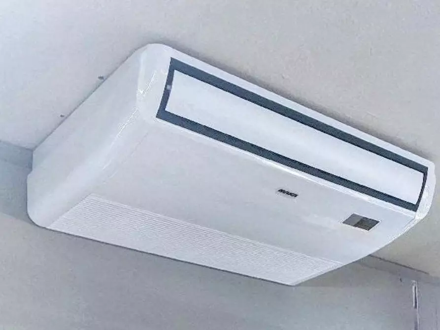 Immagine 7 di Negozio in vendita  in Corso Matteotti 124/D, 98066 Patti ME, Italia a Patti