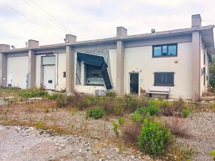 Immagine 1 di Capannone industriale in vendita  in Contrada Cucugliata, San Filippo del Mela ME, Italia a San Filippo Del Mela