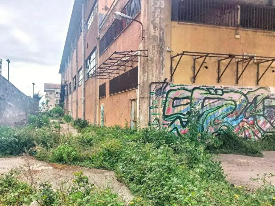 Immagine 2 di Capannone industriale in vendita  in Località Pistunina, Messina ME, Italia a Messina