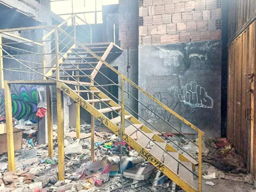 Immagine 5 di Capannone industriale in vendita  in Località Pistunina, Messina ME, Italia a Messina