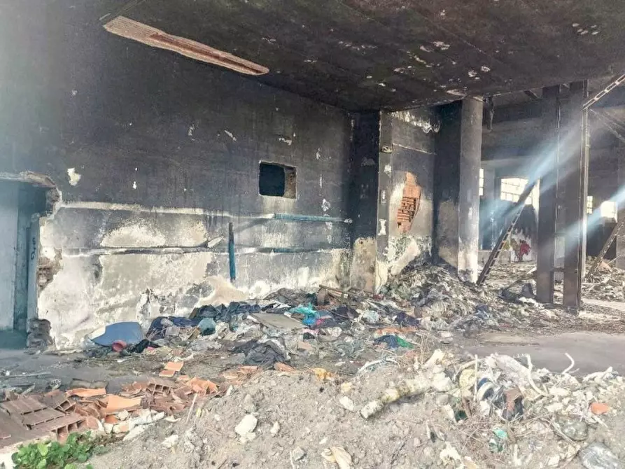 Immagine 8 di Capannone industriale in vendita  in Località Pistunina, Messina ME, Italia a Messina