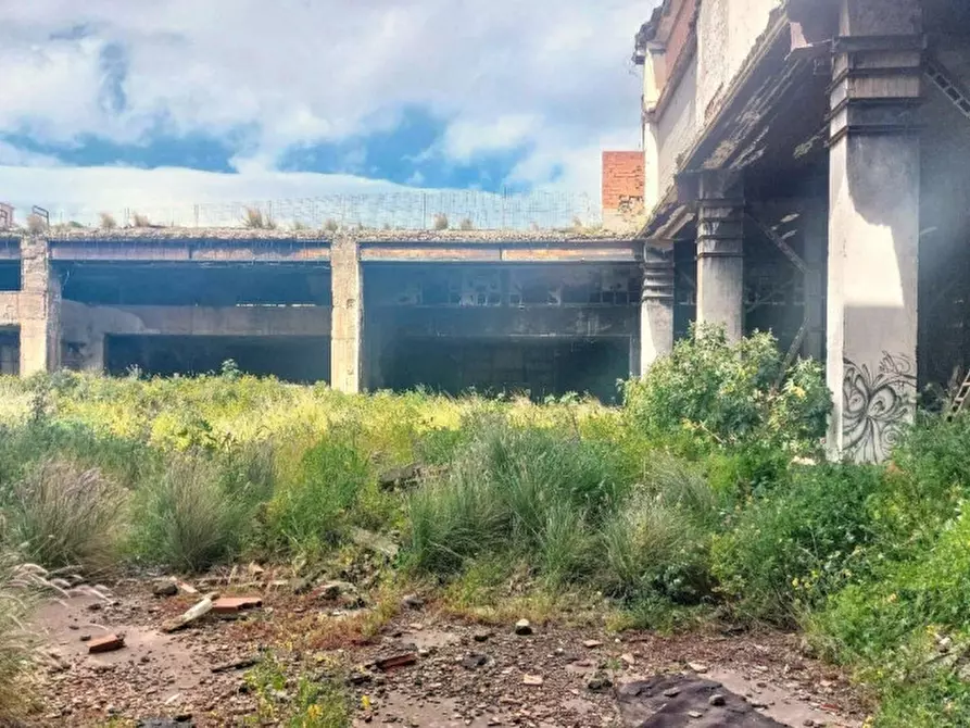 Immagine 10 di Capannone industriale in vendita  in Località Pistunina, Messina ME, Italia a Messina