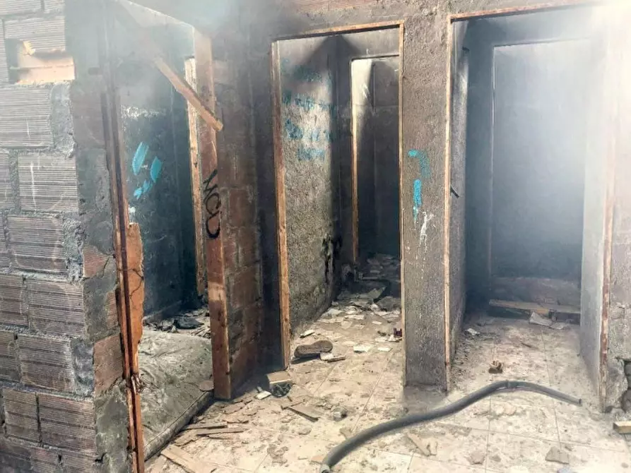 Immagine 12 di Capannone industriale in vendita  in Località Pistunina, Messina ME, Italia a Messina