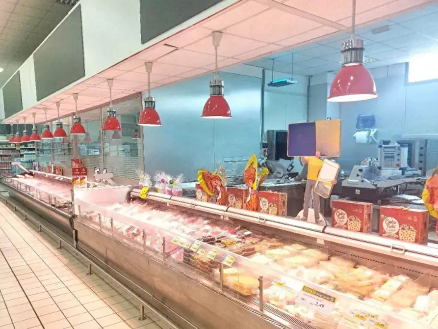 Immagine 6 di Attività commerciale in vendita  in Via Vittoria Nenni, 98044 ME, Italia a San Filippo Del Mela