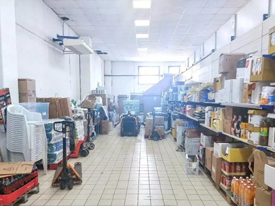 Immagine 11 di Attività commerciale in vendita  in Via Vittoria Nenni, 98044 ME, Italia a San Filippo Del Mela