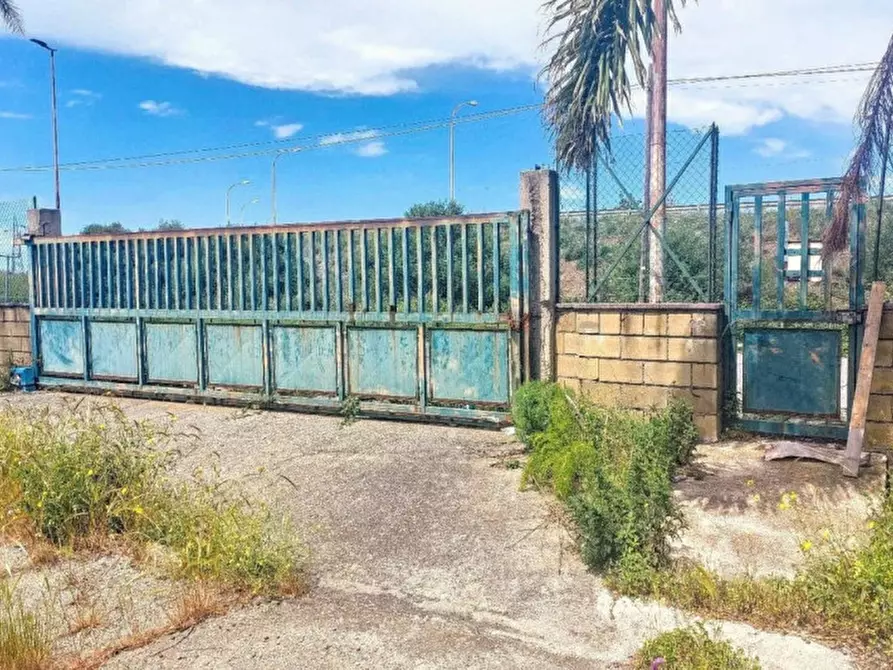 Immagine 19 di Attività commerciale in vendita  in Via Vittoria Nenni, 98044 ME, Italia a San Filippo Del Mela