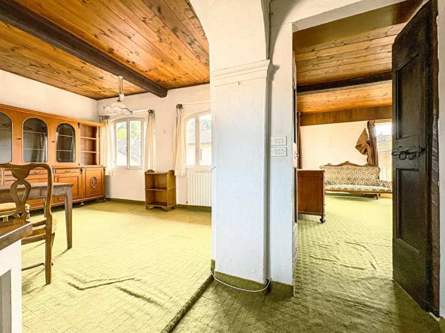 Immagine 20 di Appartamento in vendita  in via Gippini & via Poli a Orta San Giulio