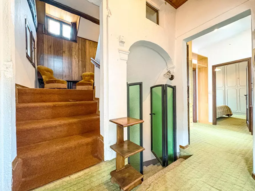 Immagine 24 di Appartamento in vendita  in via Gippini & via Poli a Orta San Giulio