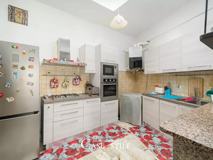 Immagine 4 di Appartamento in vendita  in Piazza Vittorio Veneto, 45 a Sarzana