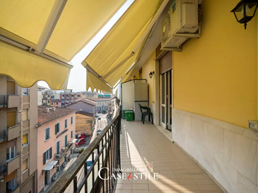 Immagine 15 di Appartamento in vendita  in Piazza Vittorio Veneto, 45 a Sarzana