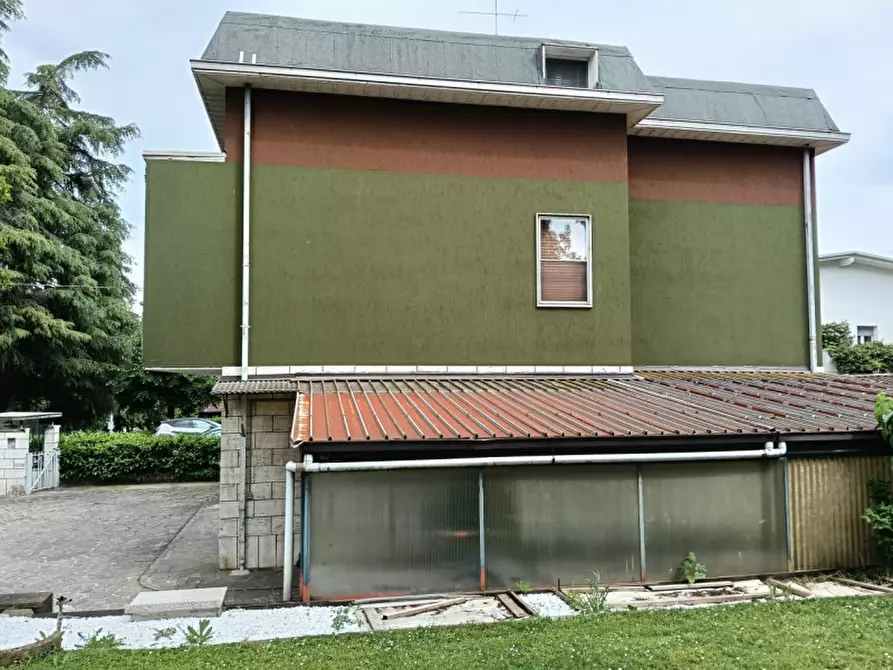 Immagine 3 di Casa indipendente in vendita  in Via Fondo Val Tiepido a Maranello