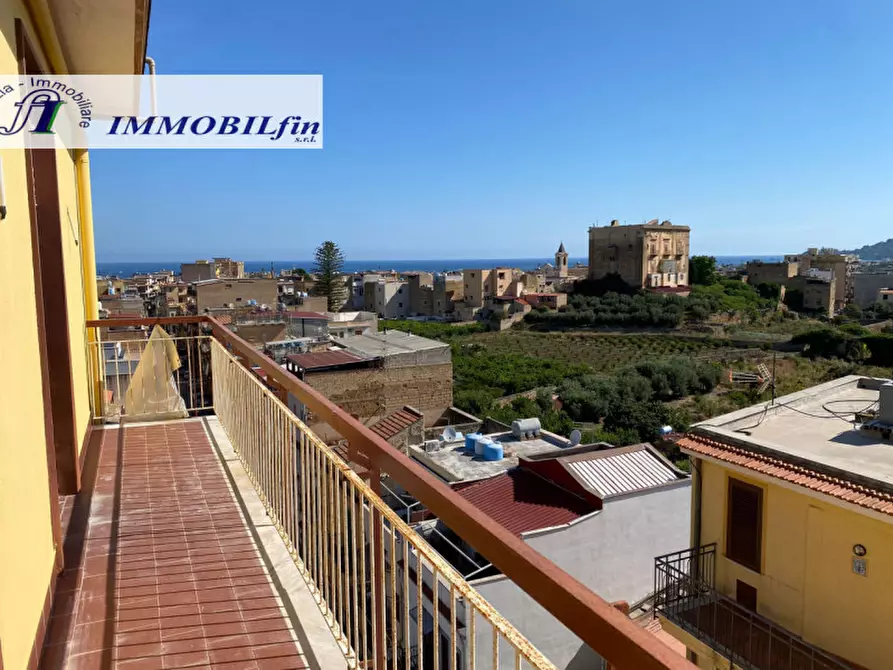 Immagine 2 di Appartamento in vendita  in Via Roma a Ficarazzi