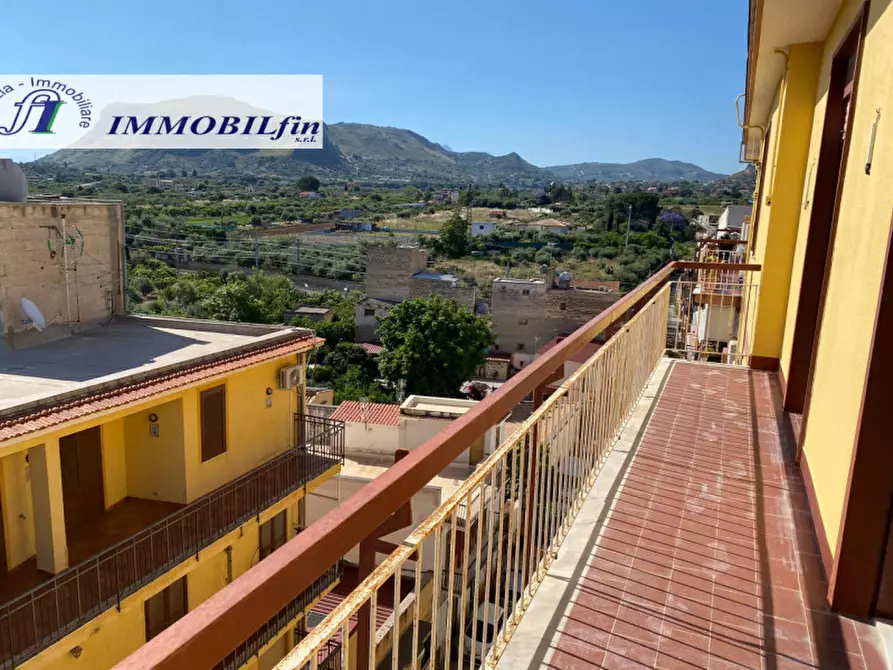 Immagine 3 di Appartamento in vendita  in Via Roma a Ficarazzi