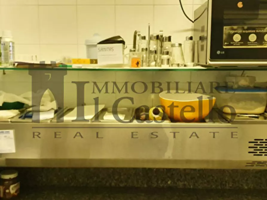 Immagine 11 di Attività commerciale in vendita  in Via della Sapienza a Magione