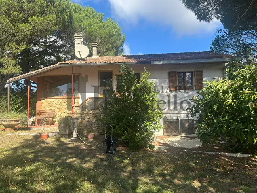 Immagine 1 di Casa indipendente in vendita  in Trecine a Passignano Sul Trasimeno