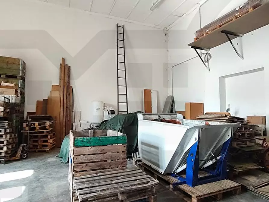 Immagine 11 di Capannone industriale in vendita  in Via Martiri di Fabriago a Lugo