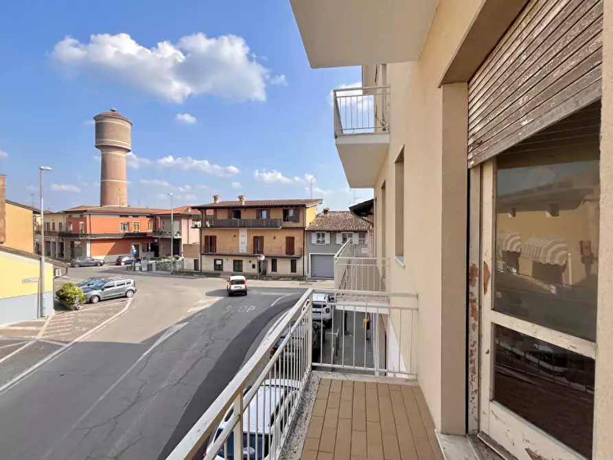 Immagine 9 di Palazzo in vendita  in Via Francesco Bianchi a Calcinato