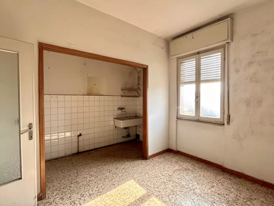 Immagine 13 di Palazzo in vendita  in Via Francesco Bianchi a Calcinato