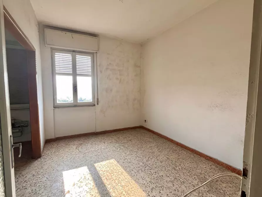 Immagine 15 di Palazzo in vendita  in Via Francesco Bianchi a Calcinato