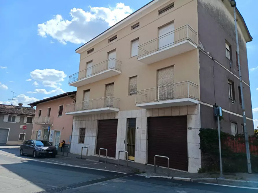 Immagine 29 di Palazzo in vendita  in Via Francesco Bianchi a Calcinato