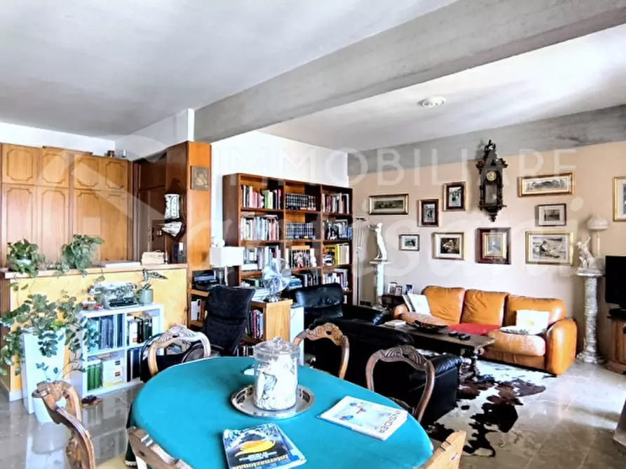 Immagine 8 di Appartamento in vendita  in Via del Pino a Firenze