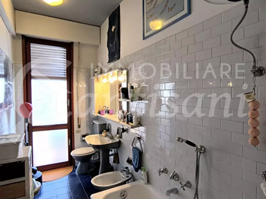 Immagine 18 di Appartamento in vendita  in Via del Pino a Firenze