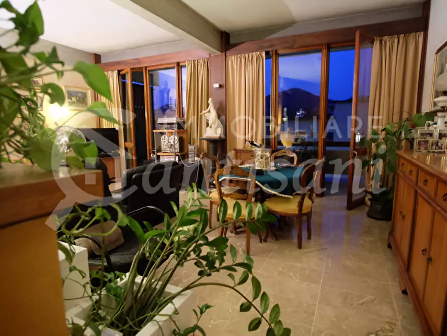 Immagine 22 di Appartamento in vendita  in Via del Pino a Firenze