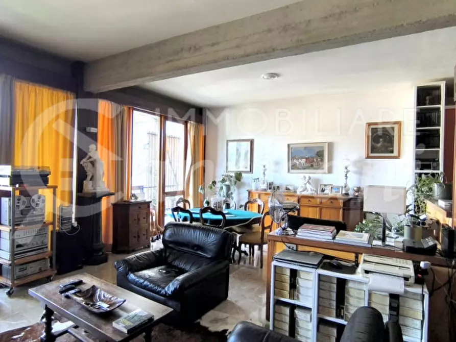 Immagine 23 di Appartamento in vendita  in Via del Pino a Firenze