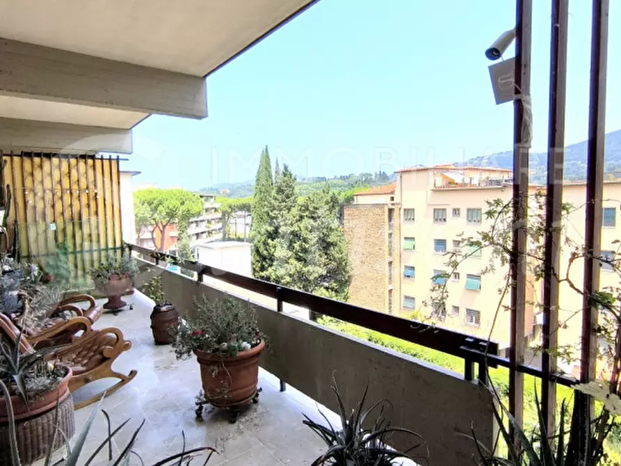 Immagine 26 di Appartamento in vendita  in Via del Pino a Firenze