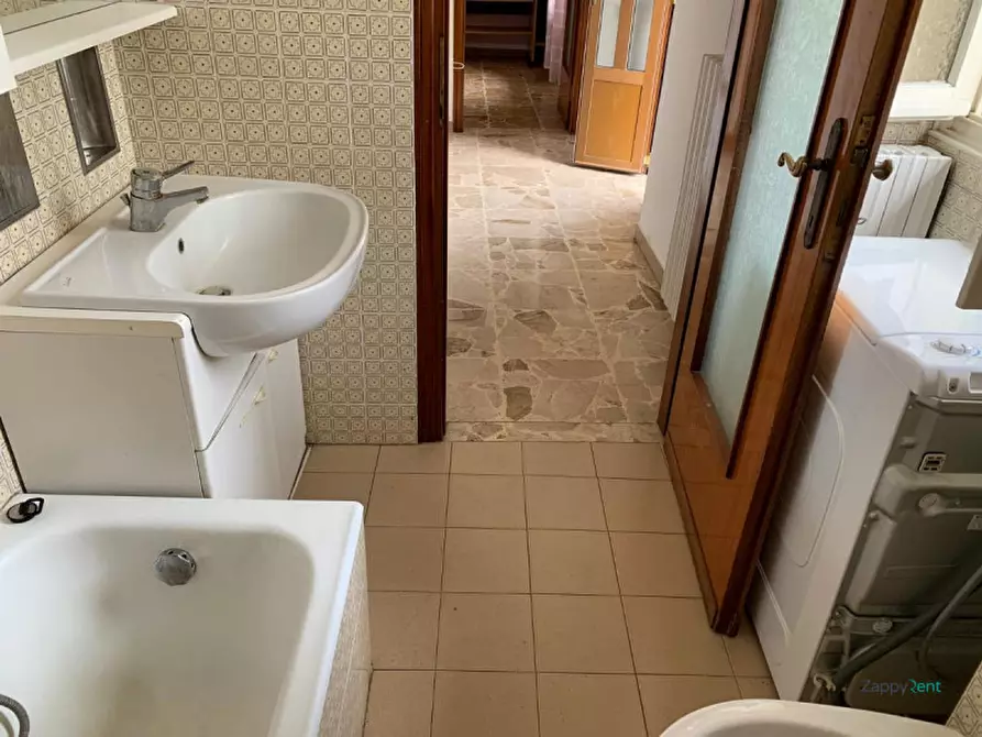 Immagine 14 di Appartamento in affitto  in Via Roletto a Besana In Brianza