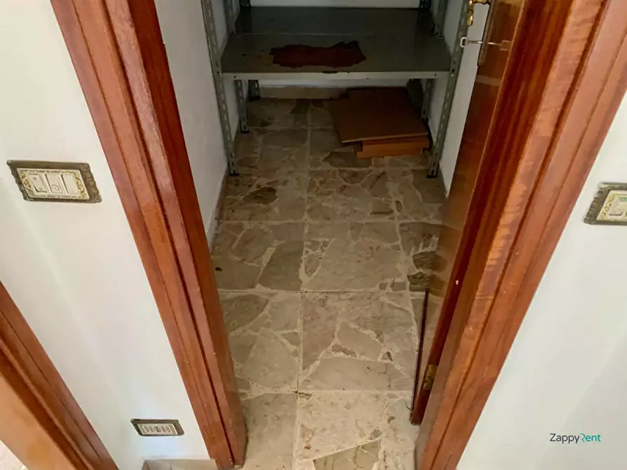 Immagine 21 di Appartamento in affitto  in Via Roletto a Besana In Brianza