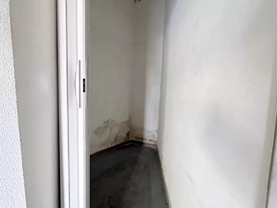 Immagine 10 di Negozio in vendita  in piazzale San Giovanni a Padova