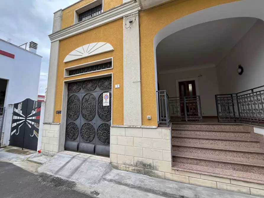 Immagine 12 di Casa indipendente in vendita  in Via Alessandro Manzoni a Parabita