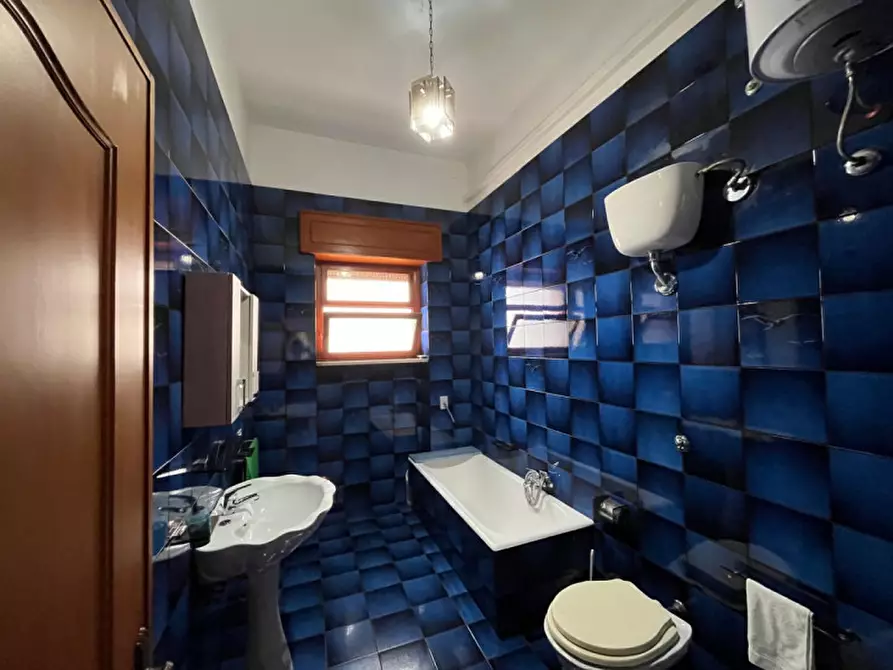 Immagine 19 di Casa indipendente in vendita  in Via Alessandro Manzoni a Parabita