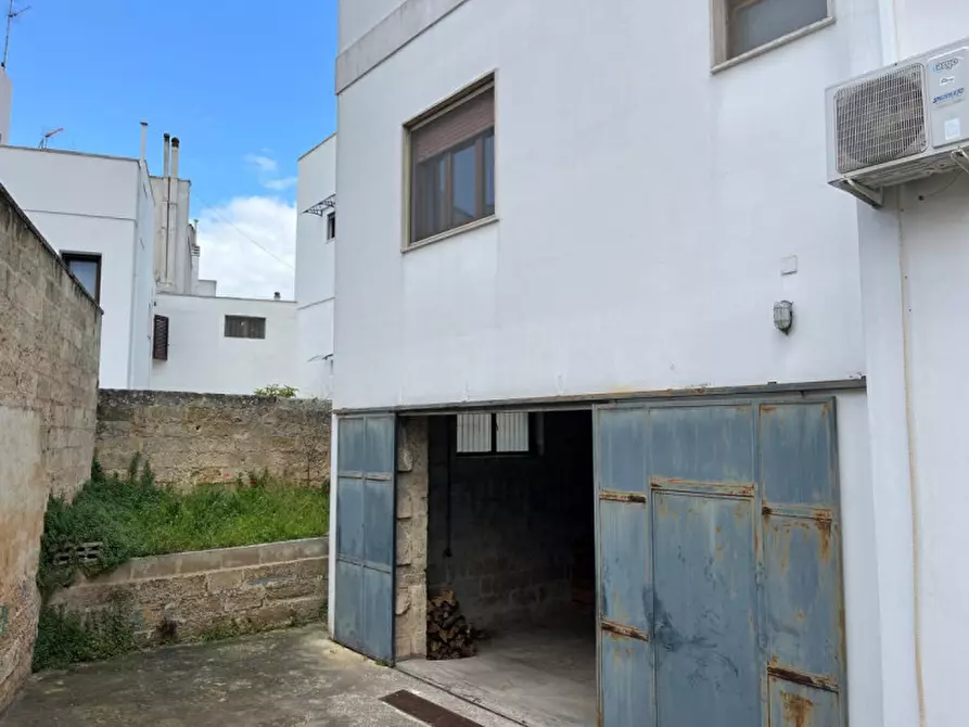 Immagine 28 di Casa indipendente in vendita  in Via Alessandro Manzoni a Parabita