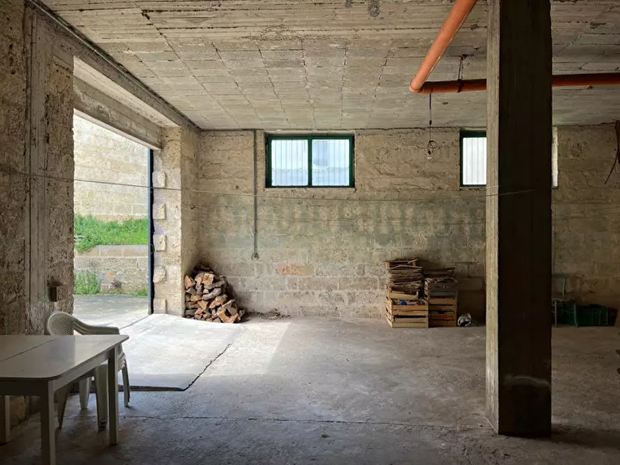 Immagine 29 di Casa indipendente in vendita  in Via Alessandro Manzoni a Parabita