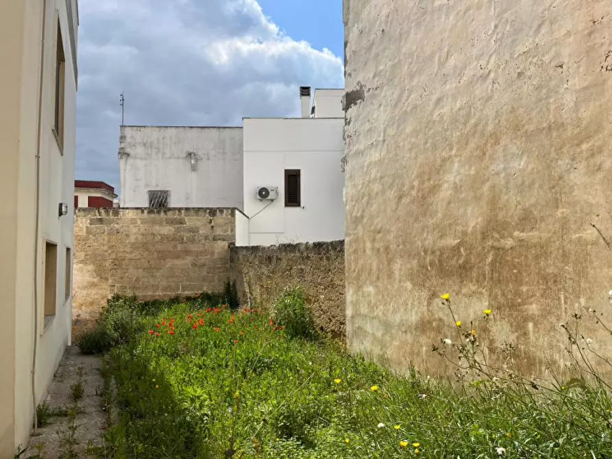 Immagine 30 di Casa indipendente in vendita  in Via Alessandro Manzoni a Parabita