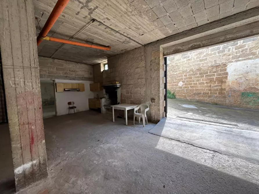 Immagine 32 di Casa indipendente in vendita  in Via Alessandro Manzoni a Parabita