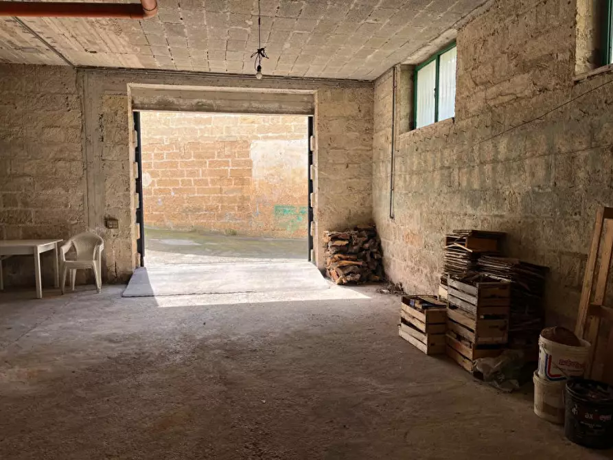 Immagine 34 di Casa indipendente in vendita  in Via Alessandro Manzoni a Parabita