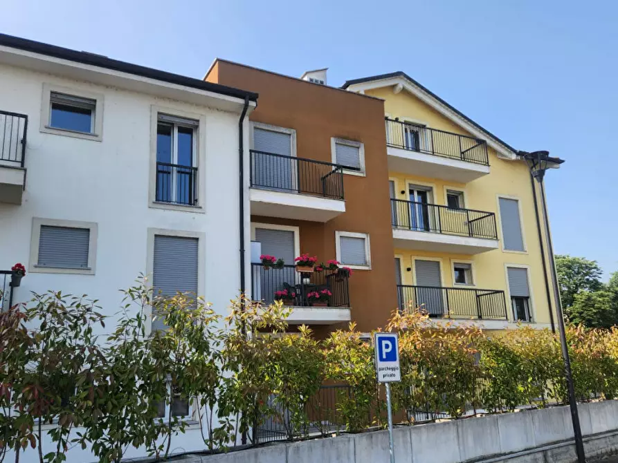 Immagine 11 di Appartamento in vendita  in Via Console Marcello a Casteggio